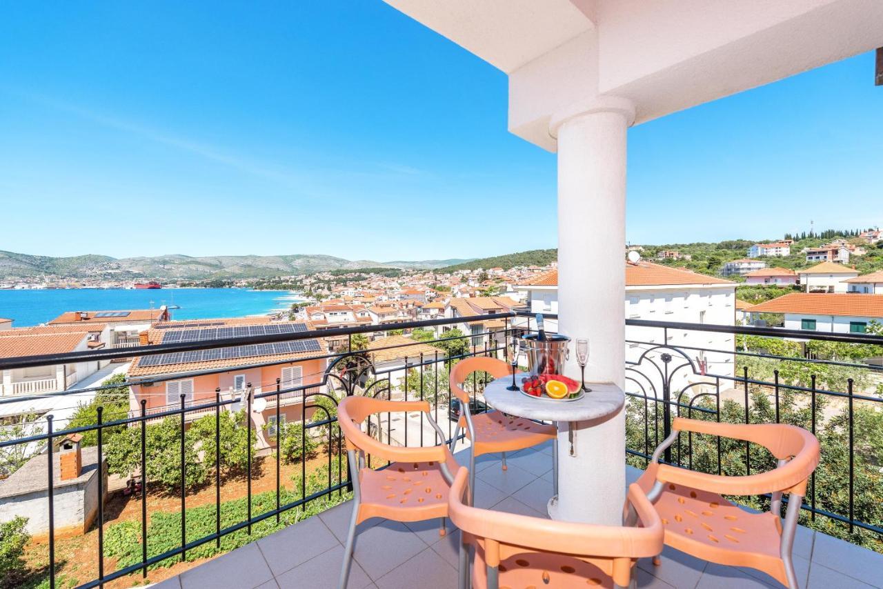Villa Mihaela Trogir Extérieur photo